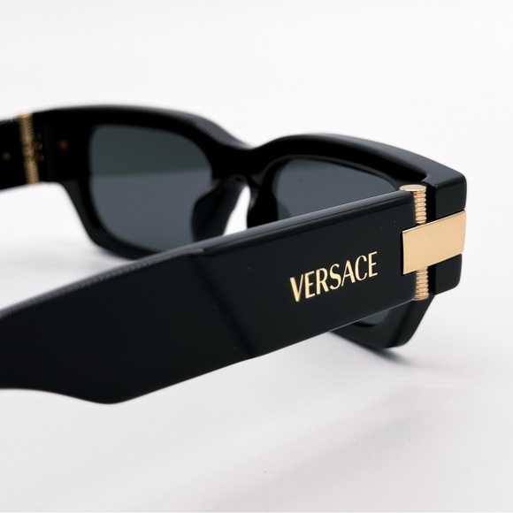 NEW VERSACE VE4465 GB1/87 SQUARE MOD 4465 BLACK VE4465 GB187 UNISEX SUNGLASSES - Picture 7 of 10
